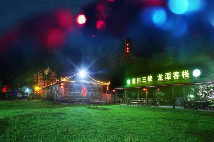 府西社区：联合部门单位开展植树种绿活动_太阳成tyc7111cc官网