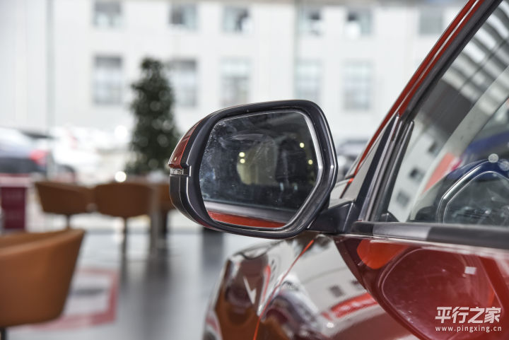 西湖社区:清清洁洁迎新年|tyc7111cc太阳成集团(图1) 太阳成tyc7111cc